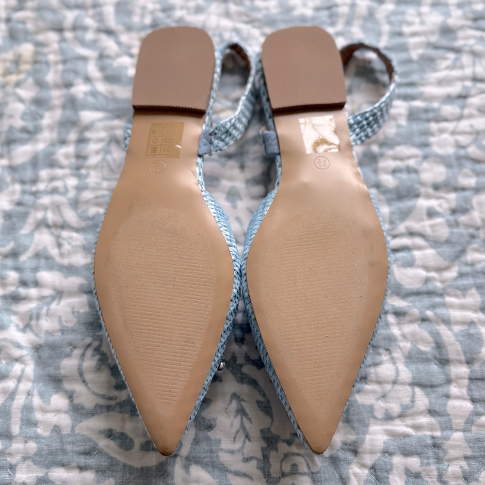 Journee Collection Blue Flats - Picture 2 of 2